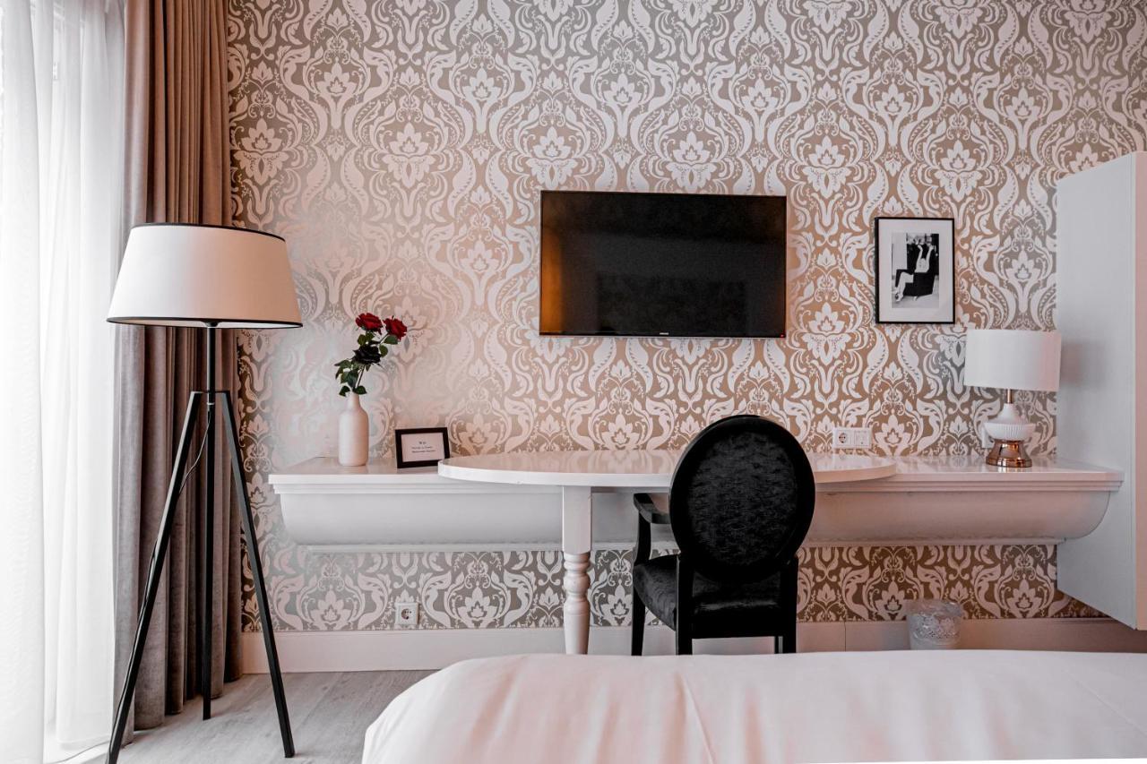 Le Theatre Hotel 4*